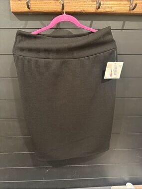 LuLaRoe Black Textured Pencil Skirt